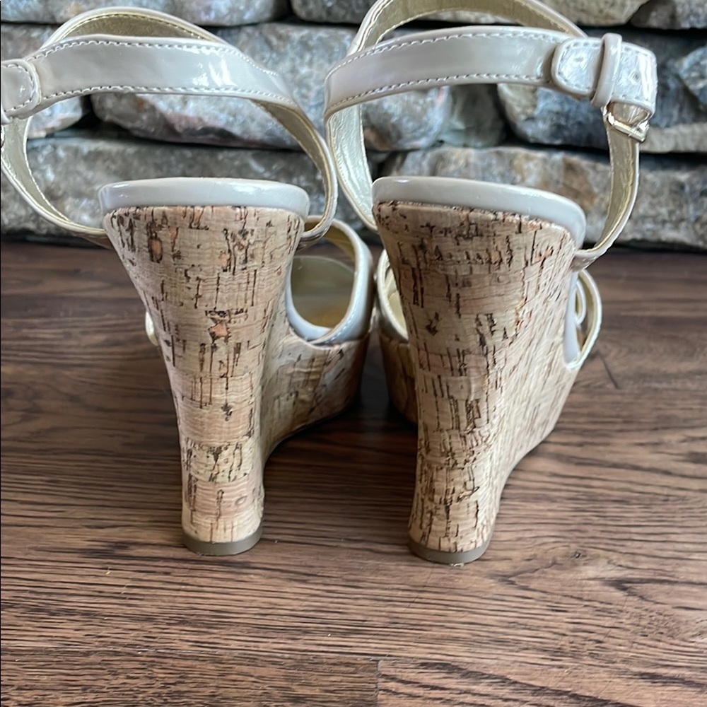 Guess Patent Wedge Sandals - Picture 4 of 9